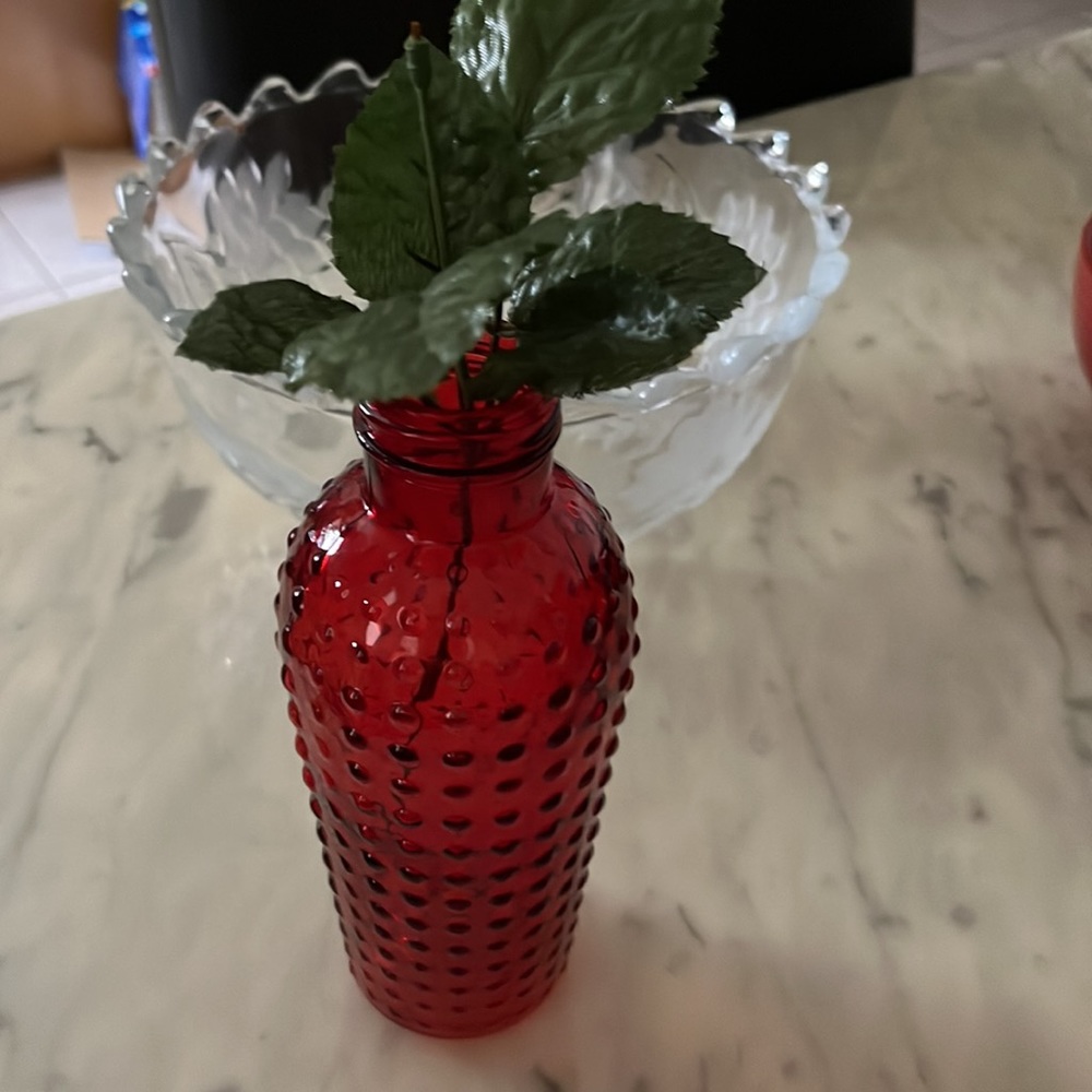 Vintage Jadots DPS  glass Vase